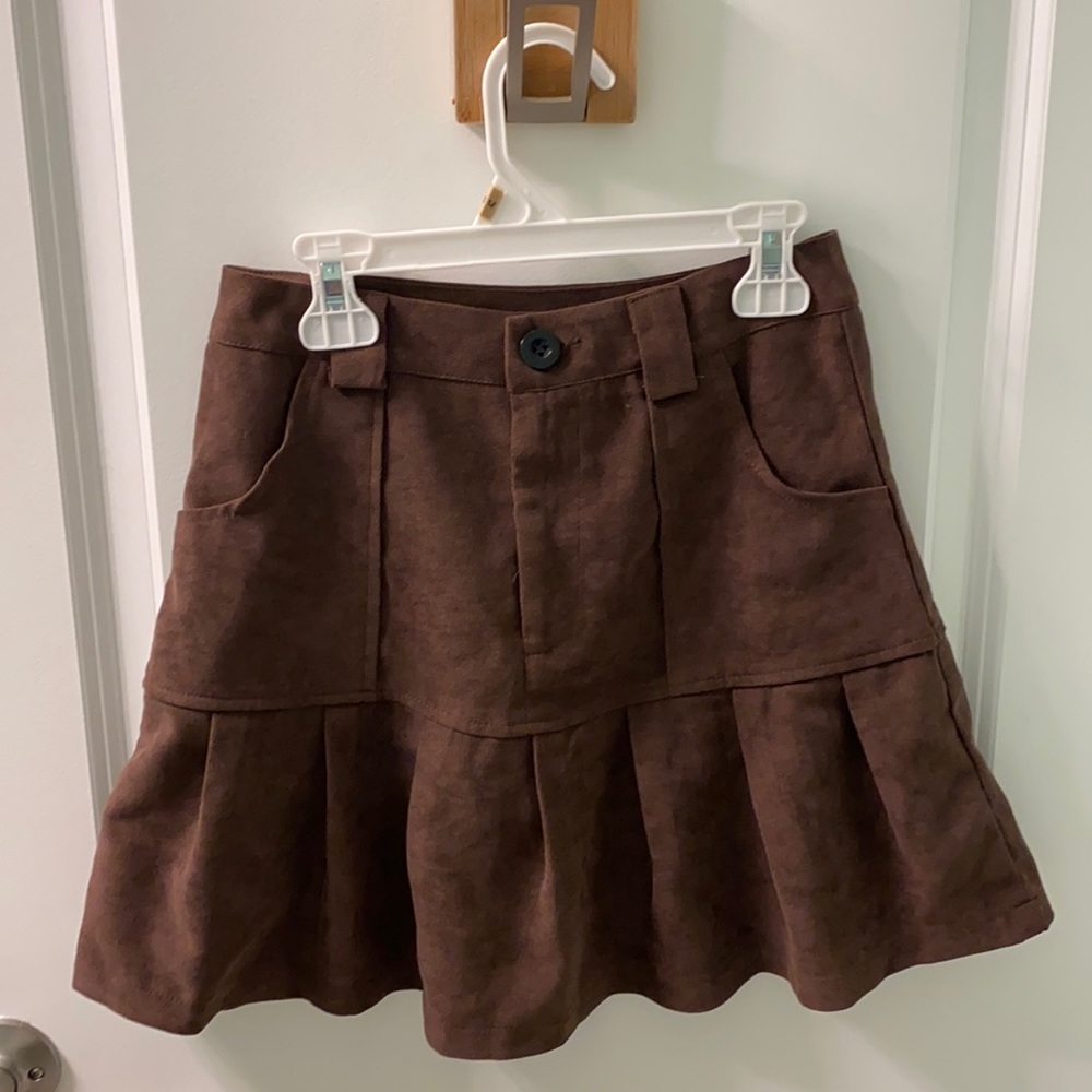 Size XS Chocolate brown mini flare skirt. Worn once in Excellent Condition - Picture 1 of 3